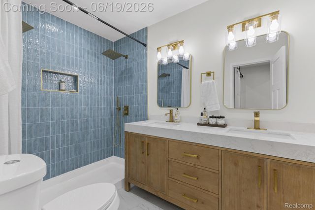 22121 Whitmore Street, Oak Park, MI 48237