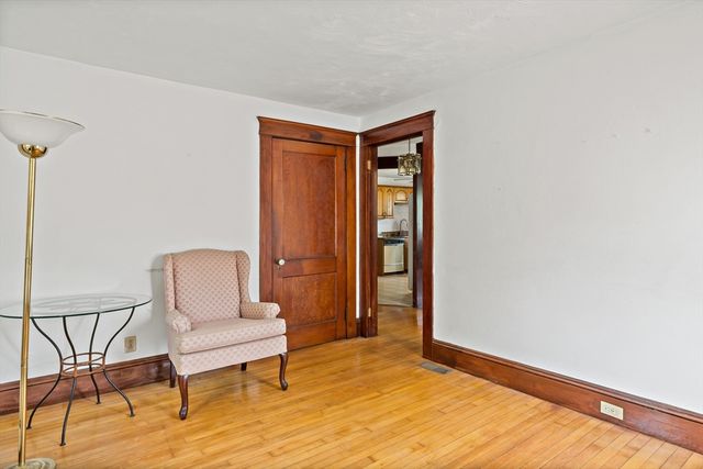 28 Central Ave, Seekonk, MA 02771