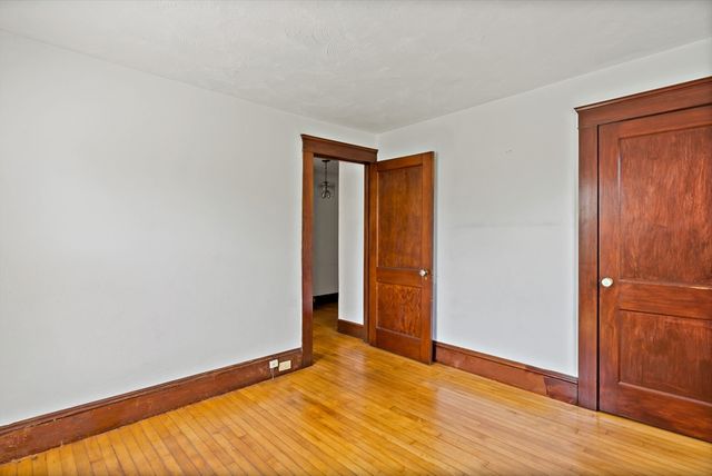 28 Central Ave, Seekonk, MA 02771