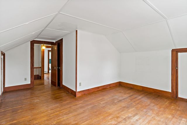 28 Central Ave, Seekonk, MA 02771