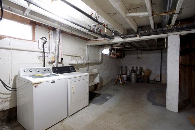 28 Central Ave, Seekonk, MA 02771
