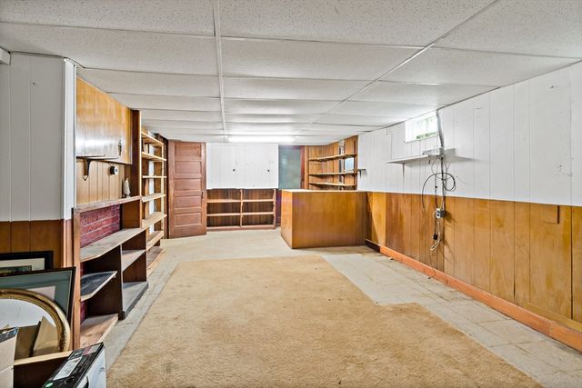 28 Central Ave, Seekonk, MA 02771