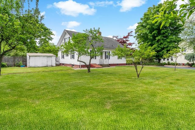 28 Central Ave, Seekonk, MA 02771