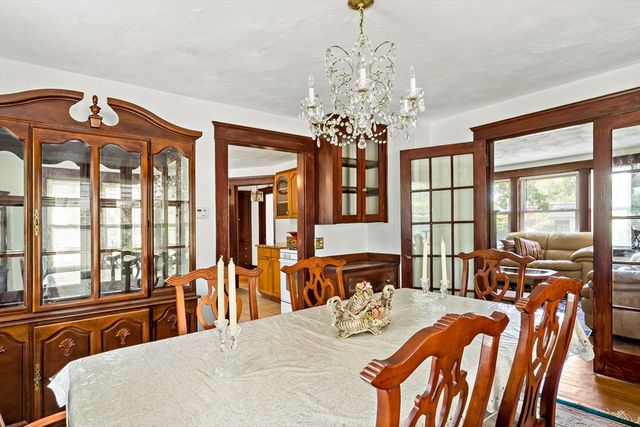 28 Central Ave, Seekonk, MA 02771