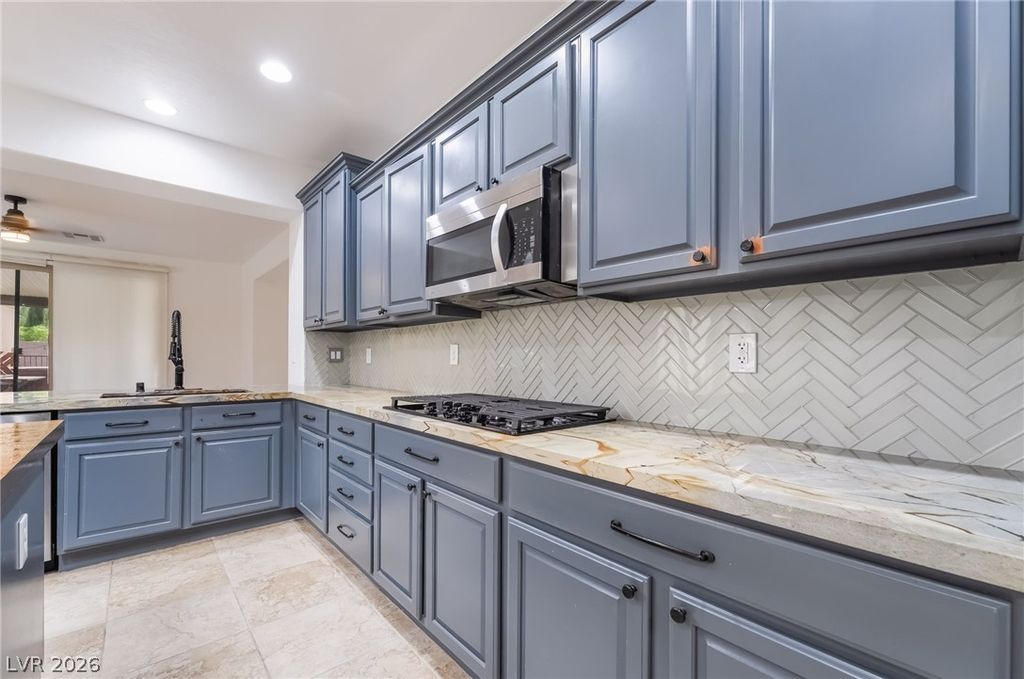 Image 13 of property listing at 2525 Pastis Court, Henderson, NV 89044