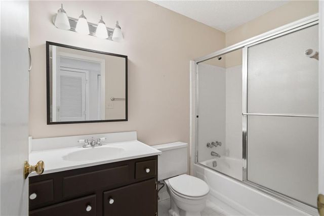 2092 Powers Ferry Trace SE, Marietta, GA 30067