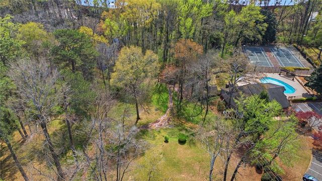 2092 Powers Ferry Trace SE, Marietta, GA 30067