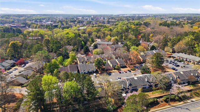 2092 Powers Ferry Trace SE, Marietta, GA 30067