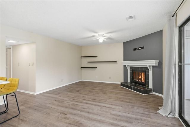 2092 Powers Ferry Trace SE, Marietta, GA 30067