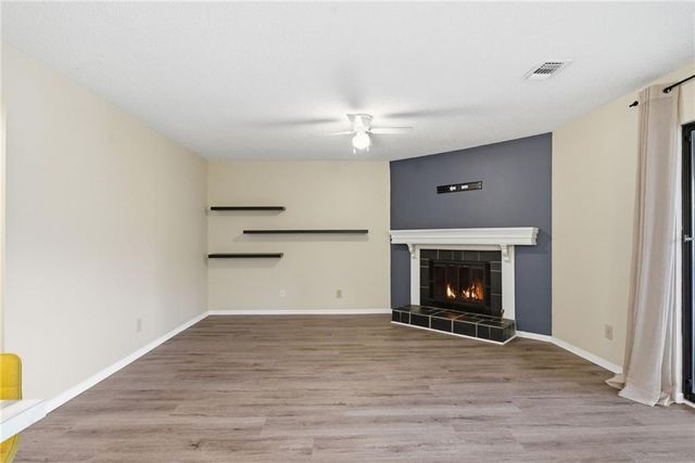 2092 Powers Ferry Trace SE, Marietta, GA 30067