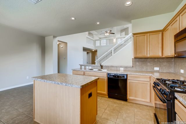 4427 Loring, Converse, TX 78109