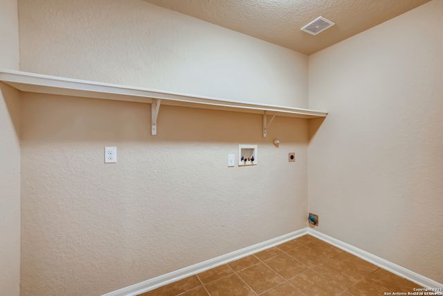 4427 Loring, Converse, TX 78109