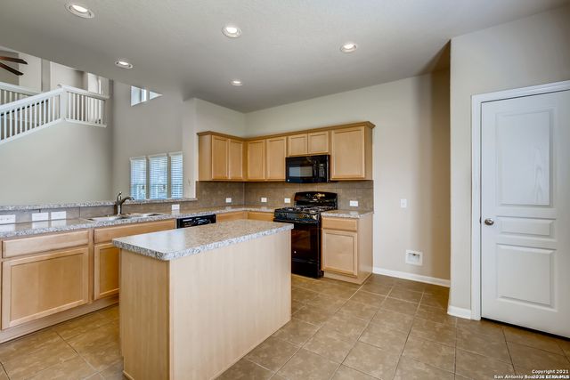 4427 Loring, Converse, TX 78109