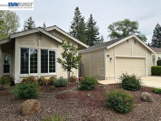 498 Freitas Rd, Danville, CA 94526