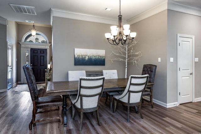 14 Majestic Court, Maumelle, AR 72113