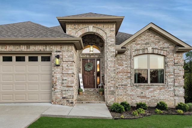 14 Majestic Court, Maumelle, AR 72113