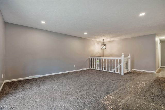 6518 Lorraine Avenue NW, Massillon, OH 44646