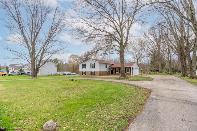 6518 Lorraine Avenue NW, Massillon, OH 44646