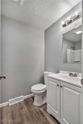 6518 Lorraine Avenue NW, Massillon, OH 44646