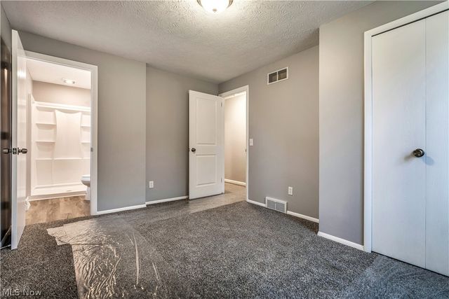 6518 Lorraine Avenue NW, Massillon, OH 44646