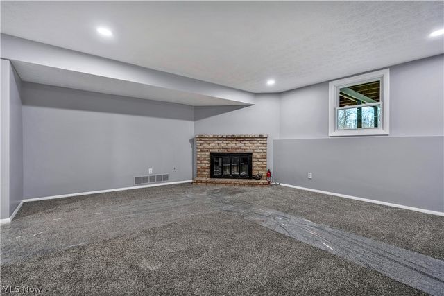 6518 Lorraine Avenue NW, Massillon, OH 44646