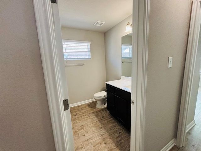 1303 Bear Peak LN, Pflugerville, TX 78660