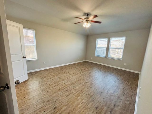 1303 Bear Peak LN, Pflugerville, TX 78660