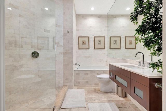 150 Lost Bridge Drive, Palm Beach Gardens, FL 33410