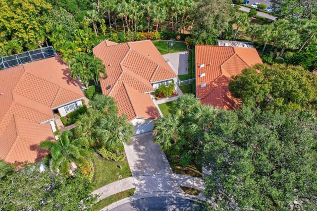 150 Lost Bridge Drive, Palm Beach Gardens, FL 33410