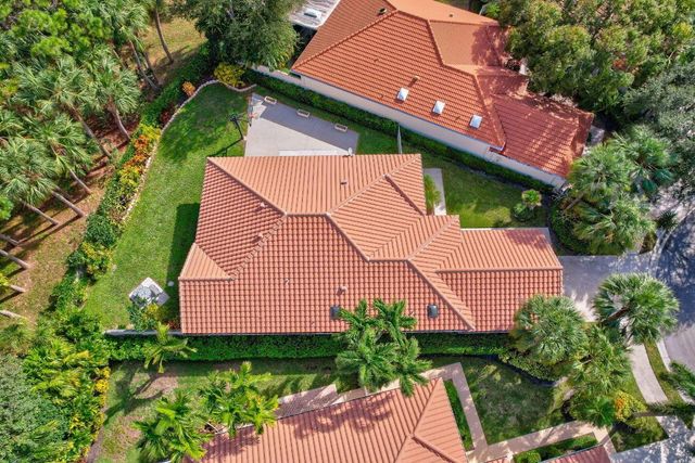 150 Lost Bridge Drive, Palm Beach Gardens, FL 33410