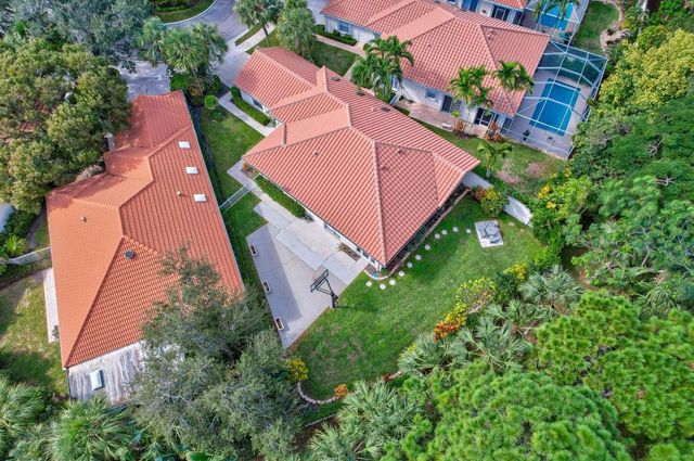 150 Lost Bridge Drive, Palm Beach Gardens, FL 33410