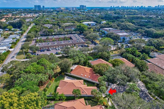 150 Lost Bridge Drive, Palm Beach Gardens, FL 33410