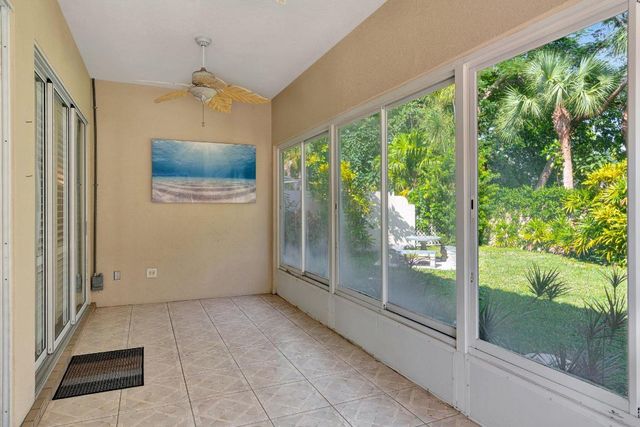 150 Lost Bridge Drive, Palm Beach Gardens, FL 33410