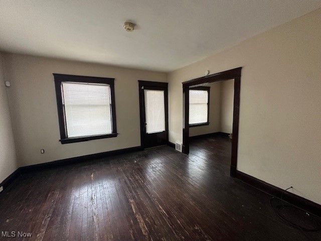 5295 Harvard Avenue, Newburgh Heights, OH 44105