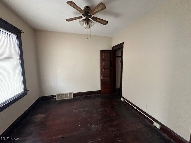 5295 Harvard Avenue, Newburgh Heights, OH 44105