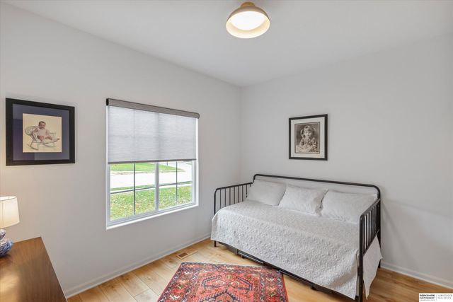 7534 S 101st Street, La Vista, NE 68128