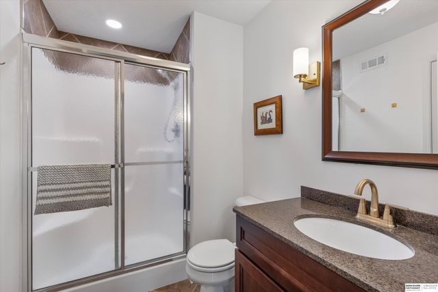 7534 S 101st Street, La Vista, NE 68128