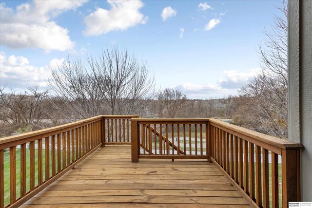 7534 S 101st Street, La Vista, NE 68128