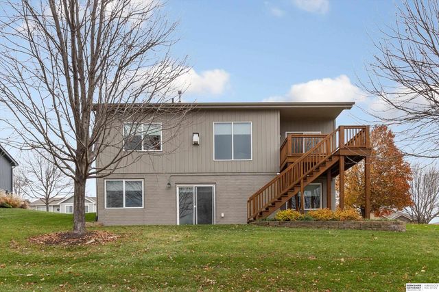 7534 S 101st Street, La Vista, NE 68128