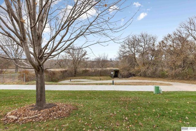 7534 S 101st Street, La Vista, NE 68128