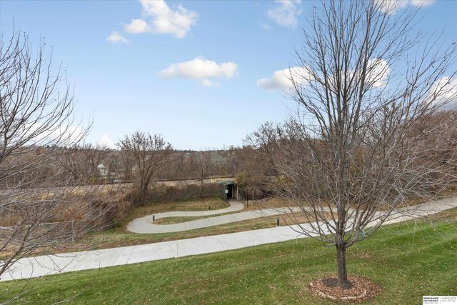 7534 S 101st Street, La Vista, NE 68128