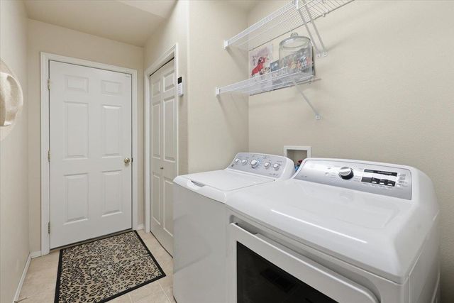 813 N Garry Dr, Liberty Lake, WA 99019