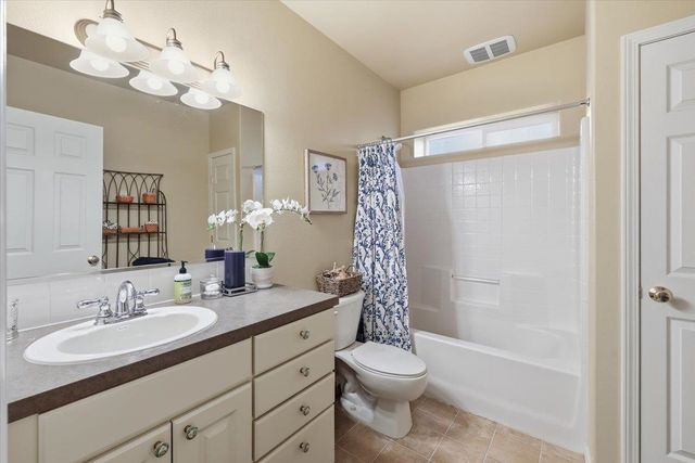 813 N Garry Dr, Liberty Lake, WA 99019