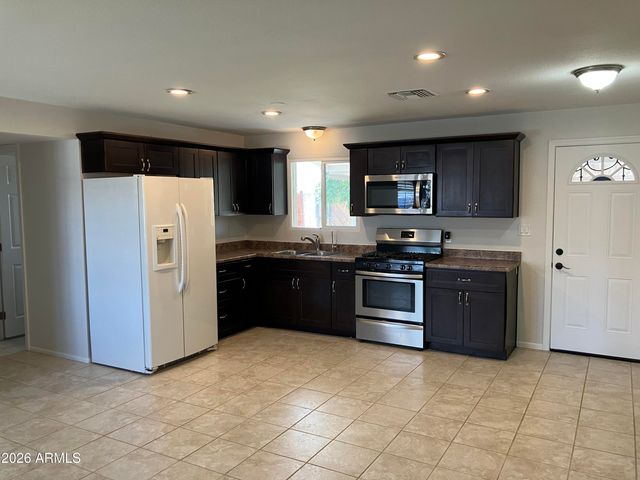 15 W LAWRENCE Boulevard, Avondale, AZ 85323