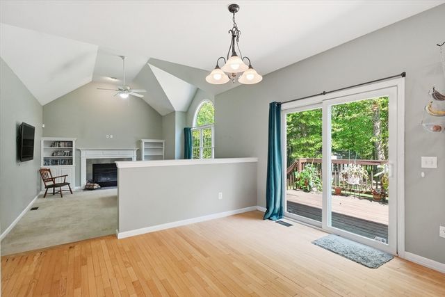 206 Washington St, Northbridge, MA 01534