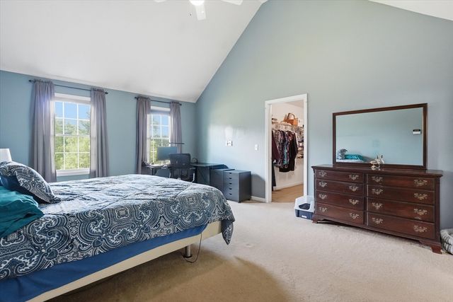 206 Washington St, Northbridge, MA 01534