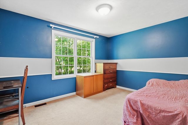 206 Washington St, Northbridge, MA 01534