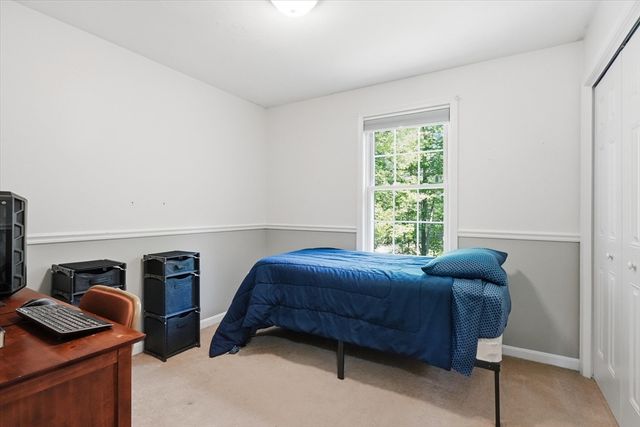 206 Washington St, Northbridge, MA 01534