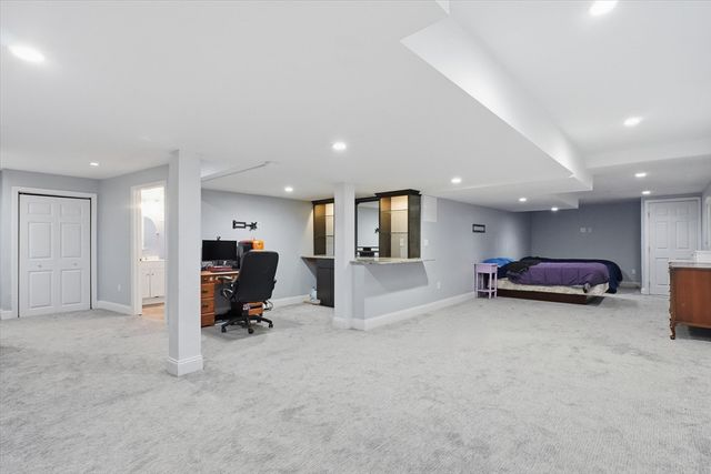 206 Washington St, Northbridge, MA 01534
