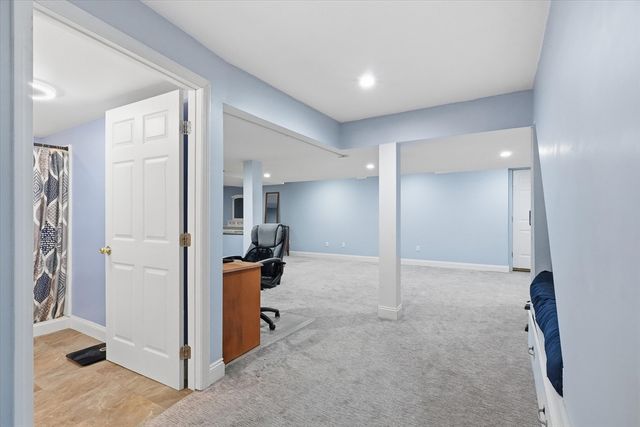 206 Washington St, Northbridge, MA 01534